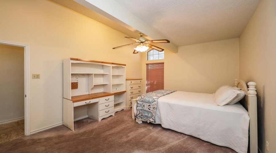 1500 Demaret Ct, Laredo, Texas 78045, 4 Bedrooms Bedrooms, 8 Rooms Rooms,3 BathroomsBathrooms,Residential,For Sale,1500 Demaret Ct,20261261