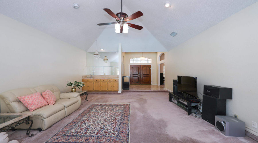 1500 Demaret Ct, Laredo, Texas 78045, 4 Bedrooms Bedrooms, 8 Rooms Rooms,3 BathroomsBathrooms,Residential,For Sale,1500 Demaret Ct,20261261