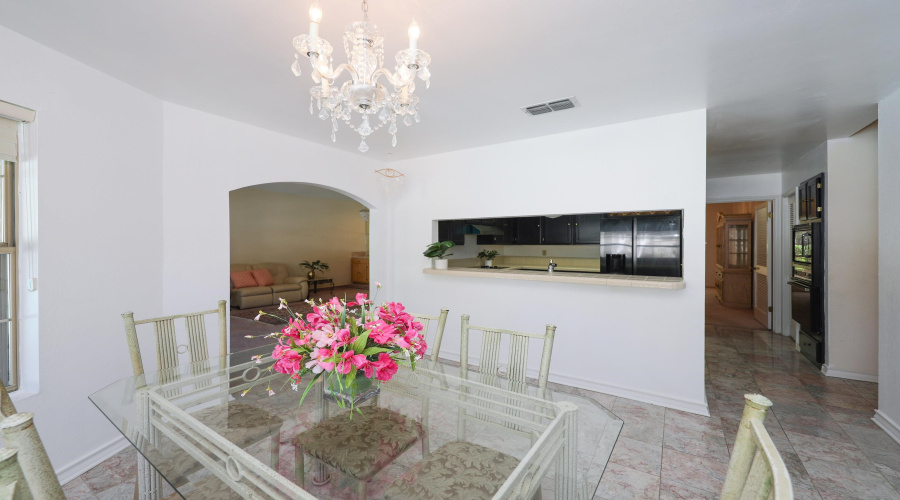 1500 Demaret Ct, Laredo, Texas 78045, 4 Bedrooms Bedrooms, 8 Rooms Rooms,3 BathroomsBathrooms,Residential,For Sale,1500 Demaret Ct,20261261