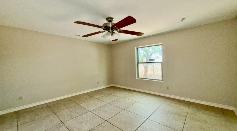 408 Shiloh Dr, Laredo, Texas 78045, 2 Bedrooms Bedrooms, 5 Rooms Rooms,2 BathroomsBathrooms,Residential,For Rent,408 Shiloh Dr,20261263