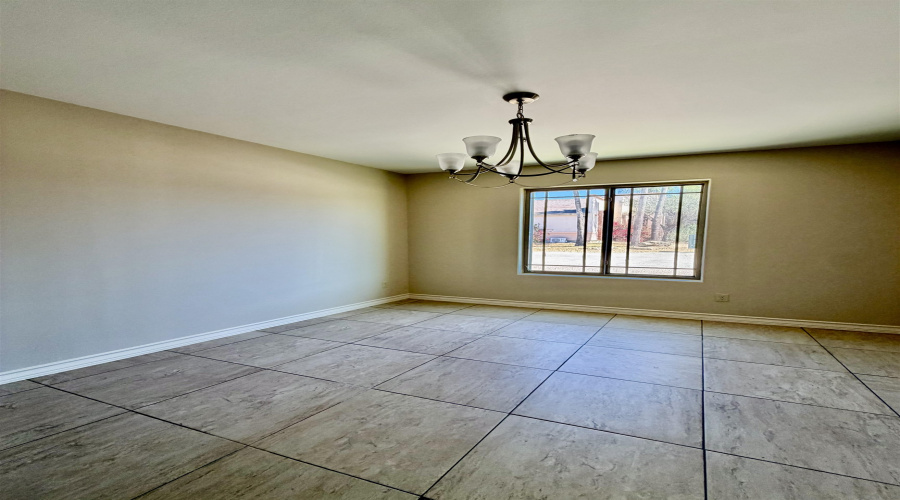 408 Shiloh Dr, Laredo, Texas 78045, 2 Bedrooms Bedrooms, 5 Rooms Rooms,2 BathroomsBathrooms,Residential,For Rent,408 Shiloh Dr,20261263