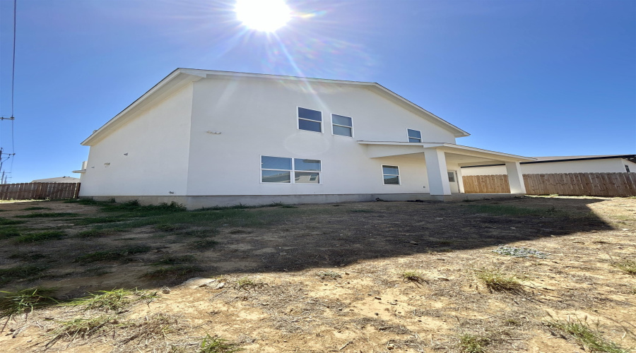 1528 Hebilla Ln., laredo, Texas 78046, 5 Bedrooms Bedrooms, 7 Rooms Rooms,3 BathroomsBathrooms,Residential,For Sale,1528 Hebilla Ln.,20261264