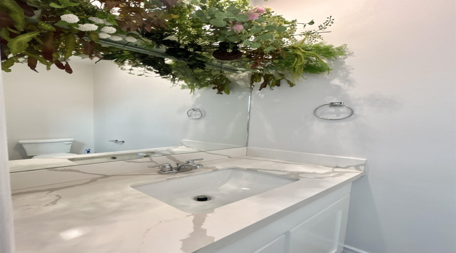 1528 Hebilla Ln., laredo, Texas 78046, 5 Bedrooms Bedrooms, 7 Rooms Rooms,3 BathroomsBathrooms,Residential,For Sale,1528 Hebilla Ln.,20261264