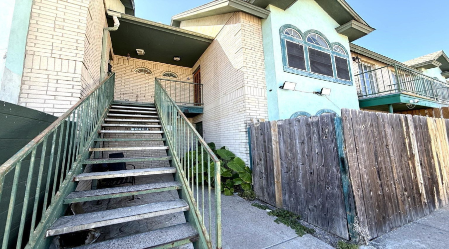 1220 Fremont St, Laredo, Texas 78040, 3 Bedrooms Bedrooms, 4 Rooms Rooms,2 BathroomsBathrooms,Residential,For Sale,1220 Fremont St,20261269