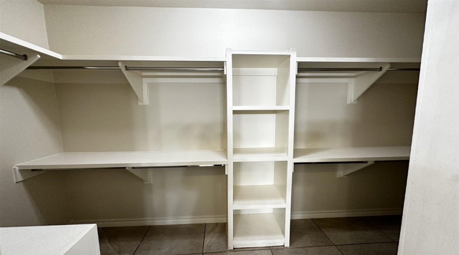 7227 Sylvia Plath Dr, Laredo, Texas 78041-0000, 4 Bedrooms Bedrooms, 8 Rooms Rooms,2 BathroomsBathrooms,Residential,For Sale,7227 Sylvia Plath Dr,20261270