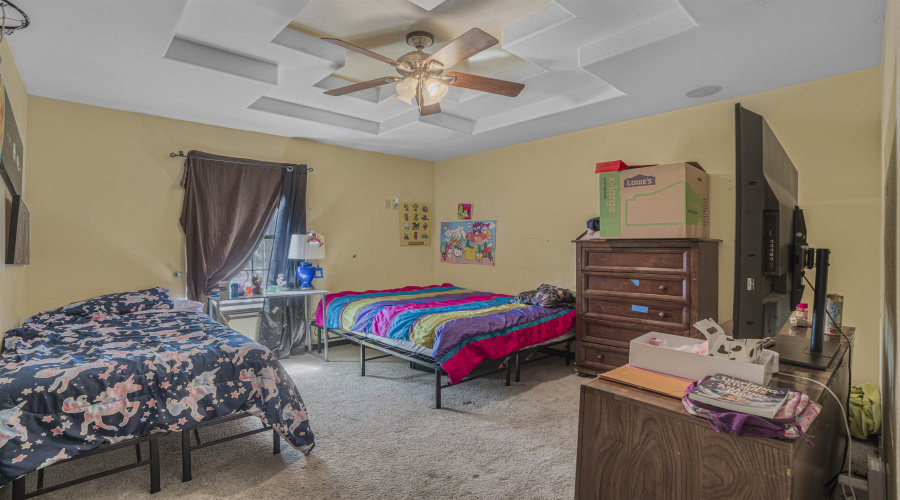 301 Esperanza Dr, Laredo, Texas 78041, 5 Bedrooms Bedrooms, 8 Rooms Rooms,4 BathroomsBathrooms,Residential,For Sale,301 Esperanza Dr,20261271