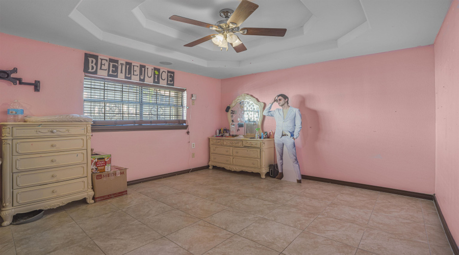 301 Esperanza Dr, Laredo, Texas 78041, 5 Bedrooms Bedrooms, 8 Rooms Rooms,4 BathroomsBathrooms,Residential,For Sale,301 Esperanza Dr,20261271