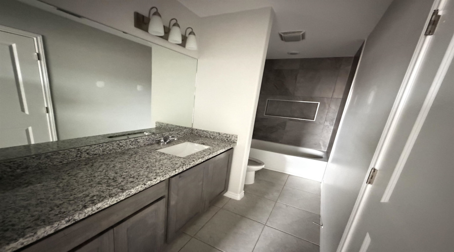 3501 Joaquin Ponce, Laredo, Texas 78046, 4 Bedrooms Bedrooms, 7 Rooms Rooms,2 BathroomsBathrooms,Residential,For Sale,3501 Joaquin Ponce,20261274