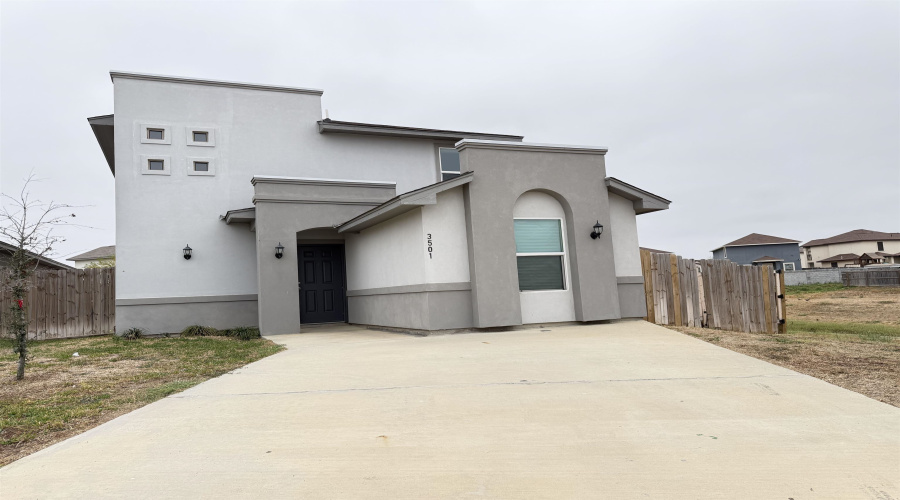 3501 Joaquin Ponce, Laredo, Texas 78046, 4 Bedrooms Bedrooms, 7 Rooms Rooms,2 BathroomsBathrooms,Residential,For Sale,3501 Joaquin Ponce,20261274