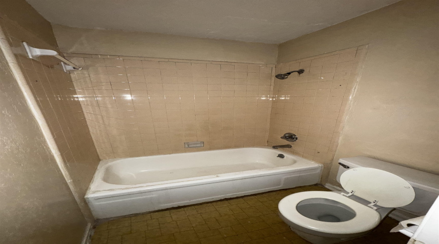100 E Aurora St, Laredo, Texas 78040, 2 Bedrooms Bedrooms, 4 Rooms Rooms,2 BathroomsBathrooms,Residential,For Sale,100 E Aurora St,20261275