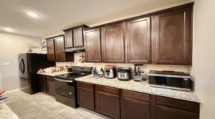 1411 Chital Dr, Laredo, Texas 78045, 4 Bedrooms Bedrooms, 7 Rooms Rooms,2 BathroomsBathrooms,Residential,For Sale,1411 Chital Dr,20261277