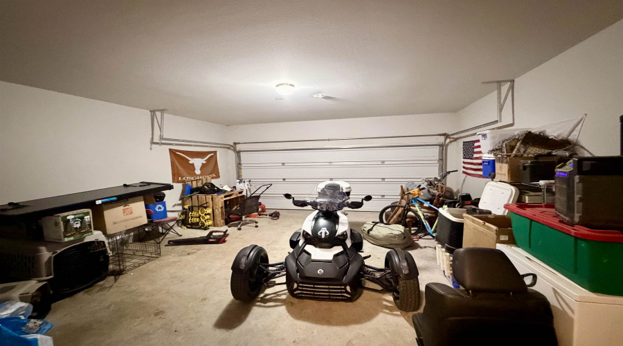 1411 Chital Dr, Laredo, Texas 78045, 4 Bedrooms Bedrooms, 7 Rooms Rooms,2 BathroomsBathrooms,Residential,For Sale,1411 Chital Dr,20261277