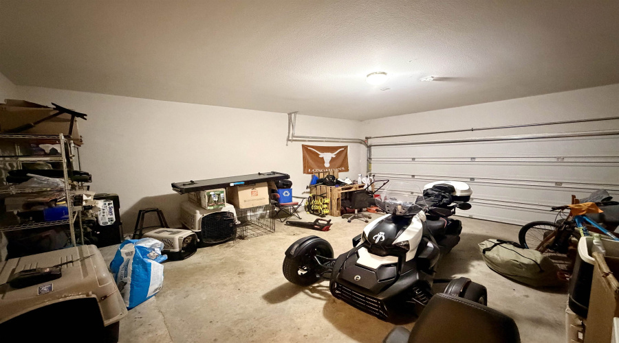 1411 Chital Dr, Laredo, Texas 78045, 4 Bedrooms Bedrooms, 7 Rooms Rooms,2 BathroomsBathrooms,Residential,For Sale,1411 Chital Dr,20261277