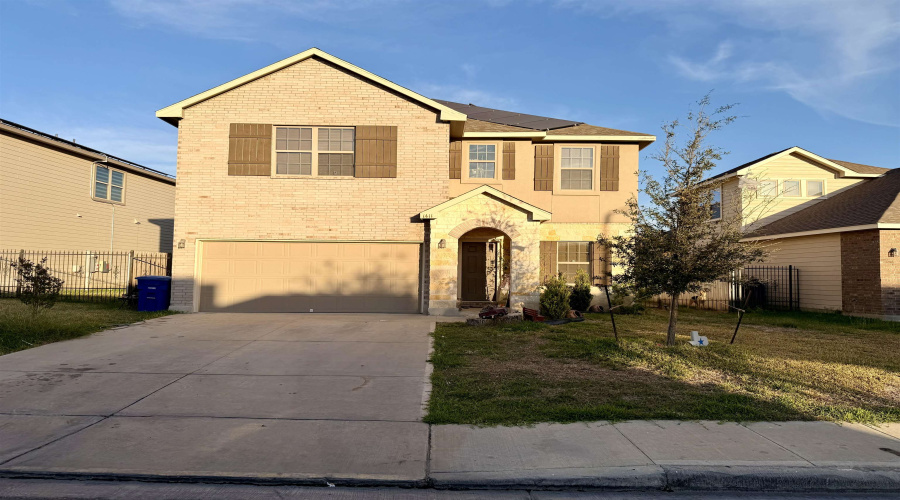 1411 Chital Dr, Laredo, Texas 78045, 4 Bedrooms Bedrooms, 7 Rooms Rooms,2 BathroomsBathrooms,Residential,For Sale,1411 Chital Dr,20261277