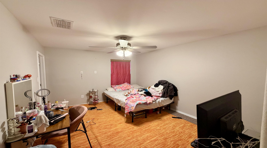 1411 Chital Dr, Laredo, Texas 78045, 4 Bedrooms Bedrooms, 7 Rooms Rooms,2 BathroomsBathrooms,Residential,For Sale,1411 Chital Dr,20261277