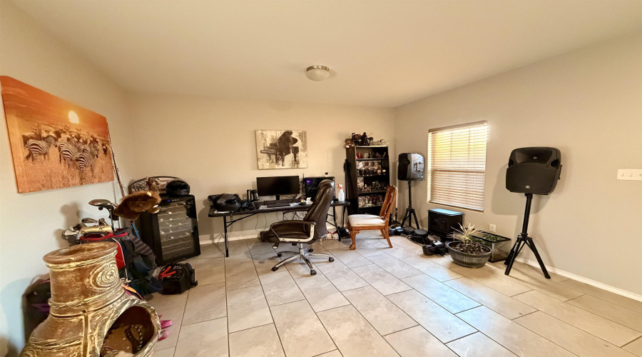 1411 Chital Dr, Laredo, Texas 78045, 4 Bedrooms Bedrooms, 7 Rooms Rooms,2 BathroomsBathrooms,Residential,For Sale,1411 Chital Dr,20261277