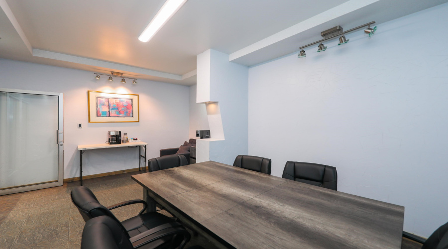 1641 World Trade Center Lp, Laredo, Texas 78045, 1 Bedroom Bedrooms, 11 Rooms Rooms,3 BathroomsBathrooms,Commercial/industrial,For Rent,1641 World Trade Center Lp,20261281