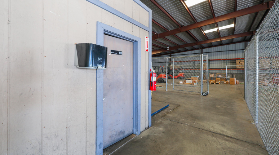 1641 World Trade Center Lp, Laredo, Texas 78045, 1 Bedroom Bedrooms, 11 Rooms Rooms,3 BathroomsBathrooms,Commercial/industrial,For Rent,1641 World Trade Center Lp,20261281