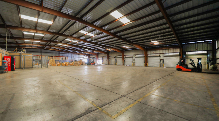 1641 World Trade Center Lp, Laredo, Texas 78045, 1 Bedroom Bedrooms, 11 Rooms Rooms,3 BathroomsBathrooms,Commercial/industrial,For Rent,1641 World Trade Center Lp,20261281