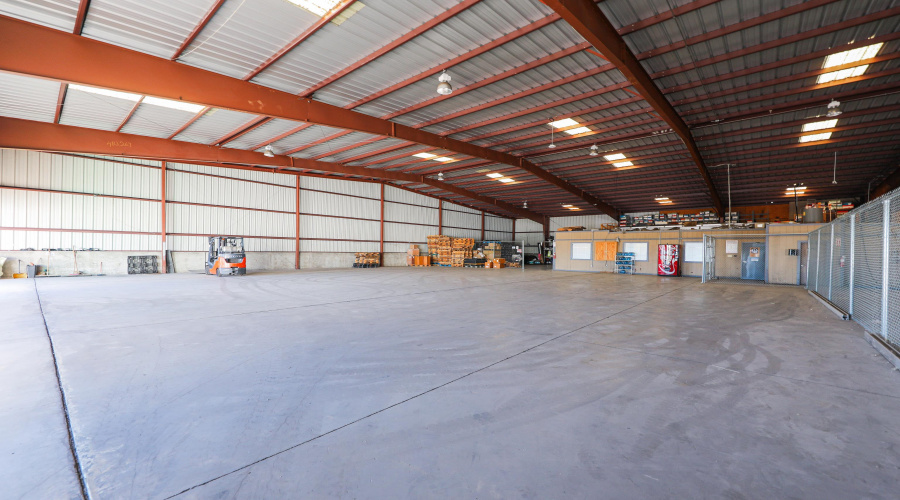 1641 World Trade Center Lp, Laredo, Texas 78045, 1 Bedroom Bedrooms, 11 Rooms Rooms,3 BathroomsBathrooms,Commercial/industrial,For Rent,1641 World Trade Center Lp,20261281