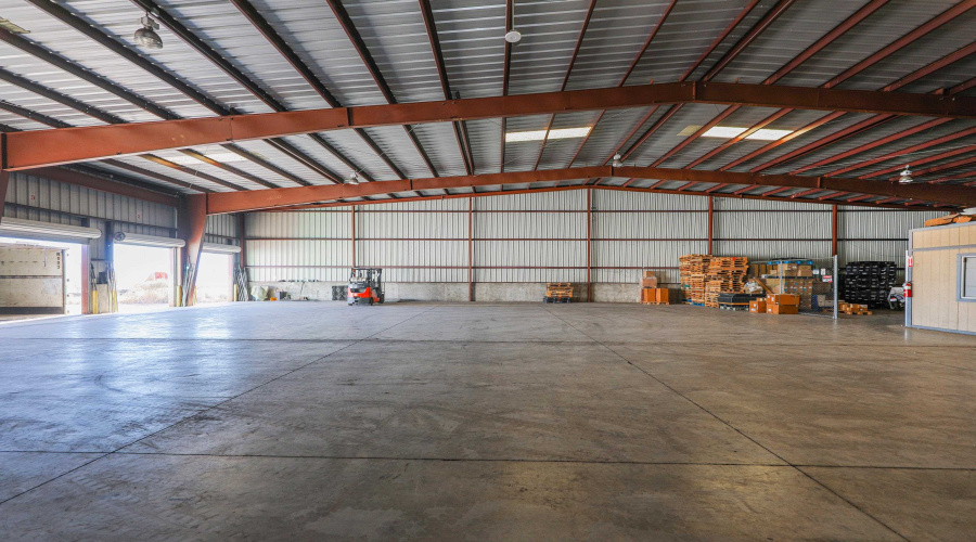 1641 World Trade Center Lp, Laredo, Texas 78045, 1 Bedroom Bedrooms, 11 Rooms Rooms,3 BathroomsBathrooms,Commercial/industrial,For Rent,1641 World Trade Center Lp,20261281