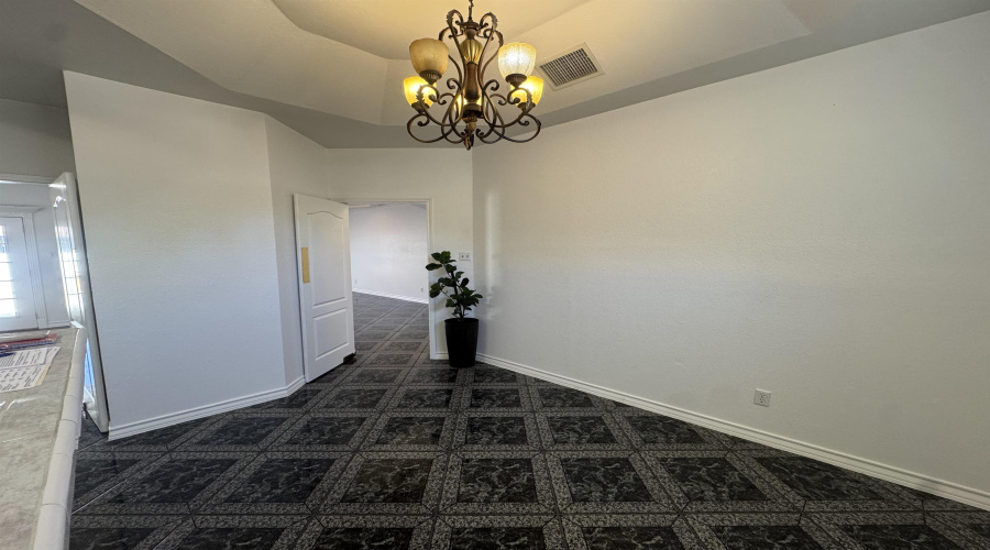 622 Forest Lp, Laredo, Texas 78045-0000, 3 Bedrooms Bedrooms, 7 Rooms Rooms,2 BathroomsBathrooms,Residential,For Sale,622 Forest Lp,20261278