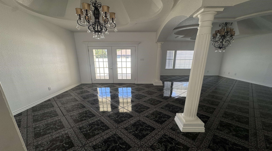 622 Forest Lp, Laredo, Texas 78045-0000, 3 Bedrooms Bedrooms, 7 Rooms Rooms,2 BathroomsBathrooms,Residential,For Sale,622 Forest Lp,20261278