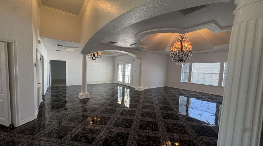 622 Forest Lp, Laredo, Texas 78045-0000, 3 Bedrooms Bedrooms, 7 Rooms Rooms,2 BathroomsBathrooms,Residential,For Sale,622 Forest Lp,20261278