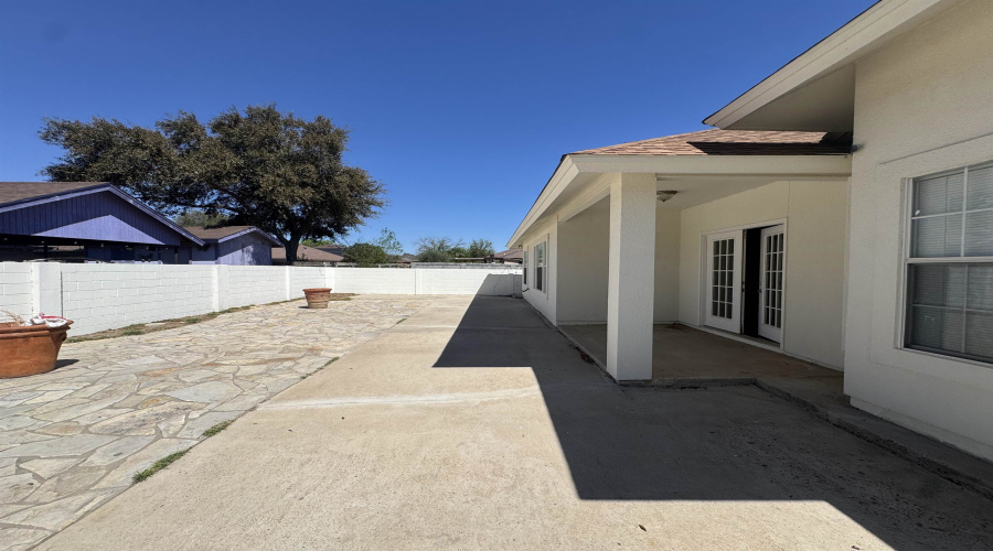 622 Forest Lp, Laredo, Texas 78045-0000, 3 Bedrooms Bedrooms, 7 Rooms Rooms,2 BathroomsBathrooms,Residential,For Sale,622 Forest Lp,20261278