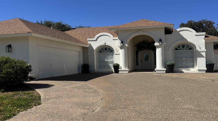 622 Forest Lp, Laredo, Texas 78045-0000, 3 Bedrooms Bedrooms, 7 Rooms Rooms,2 BathroomsBathrooms,Residential,For Sale,622 Forest Lp,20261278