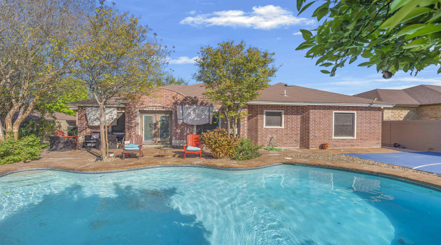 5103 Shark Bay Rd, Laredo, Texas 78041, 4 Bedrooms Bedrooms, 8 Rooms Rooms,2 BathroomsBathrooms,Residential,For Sale,5103 Shark Bay Rd,20261280