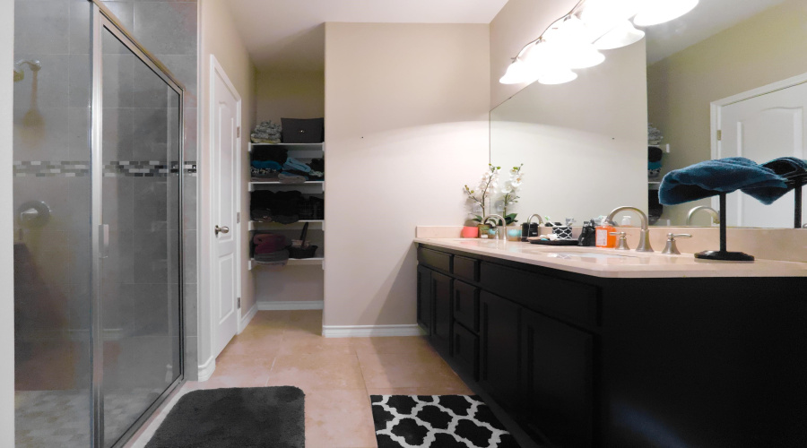 6304 Ramin Ct, Laredo, Texas 78045, 3 Bedrooms Bedrooms, 6 Rooms Rooms,2 BathroomsBathrooms,Residential,For Sale,6304 Ramin Ct,20261285