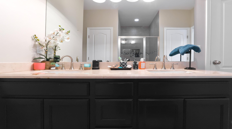 6304 Ramin Ct, Laredo, Texas 78045, 3 Bedrooms Bedrooms, 6 Rooms Rooms,2 BathroomsBathrooms,Residential,For Sale,6304 Ramin Ct,20261285