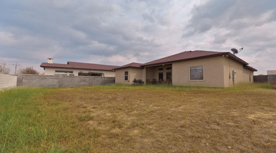 6304 Ramin Ct, Laredo, Texas 78045, 3 Bedrooms Bedrooms, 6 Rooms Rooms,2 BathroomsBathrooms,Residential,For Sale,6304 Ramin Ct,20261285