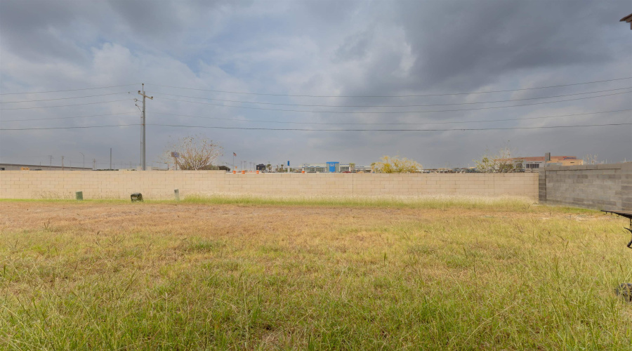 6304 Ramin Ct, Laredo, Texas 78045, 3 Bedrooms Bedrooms, 6 Rooms Rooms,2 BathroomsBathrooms,Residential,For Sale,6304 Ramin Ct,20261285