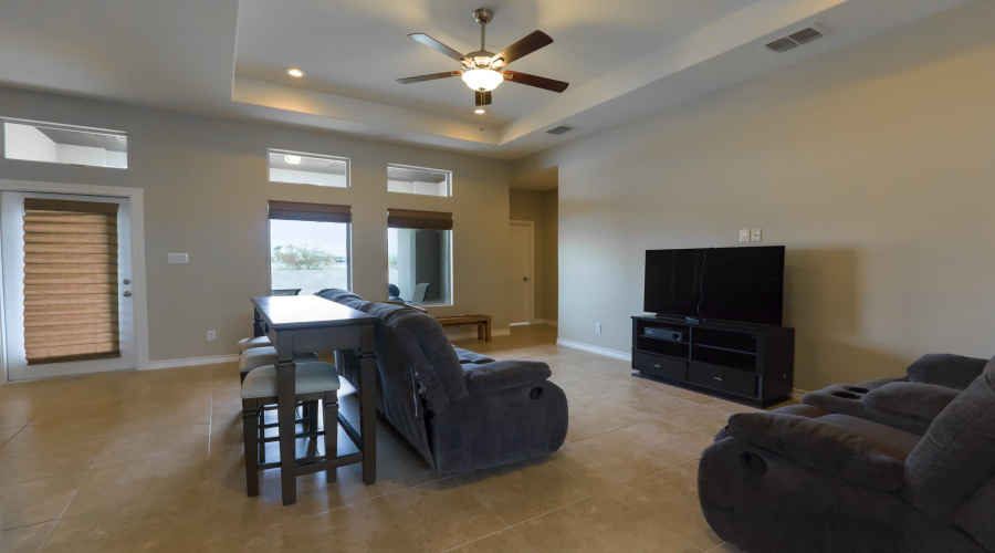 6304 Ramin Ct, Laredo, Texas 78045, 3 Bedrooms Bedrooms, 6 Rooms Rooms,2 BathroomsBathrooms,Residential,For Sale,6304 Ramin Ct,20261285