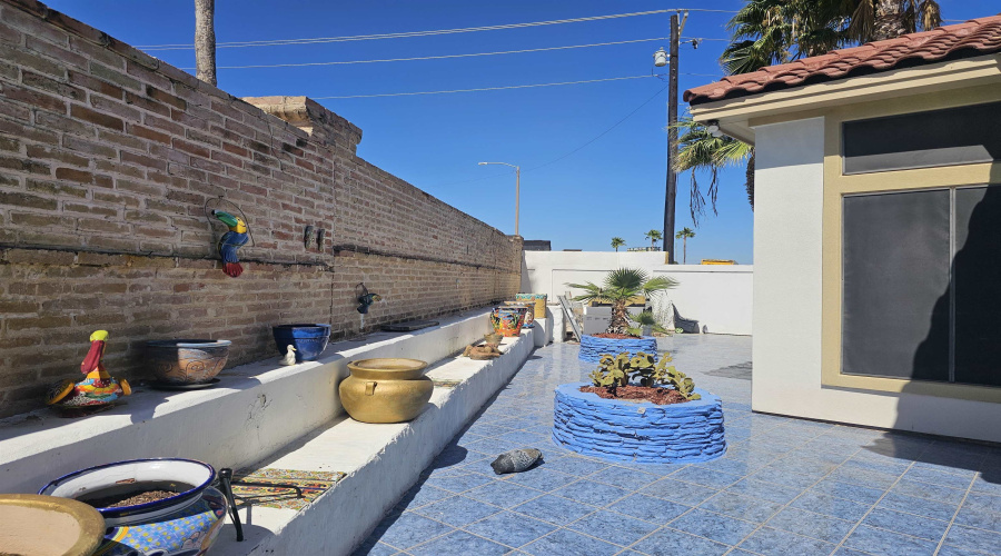 7215 Lake Victoria Rd, Laredo, Texas 78041, 3 Bedrooms Bedrooms, 6 Rooms Rooms,2 BathroomsBathrooms,Residential,For Sale,7215 Lake Victoria Rd,20261286