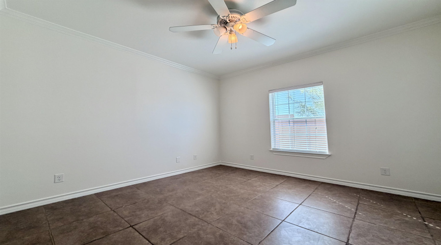 10706 International Blvd, Laredo, Texas 78045, 2 Bedrooms Bedrooms, 5 Rooms Rooms,2 BathroomsBathrooms,Residential,For Rent,10706 International Blvd,20261287