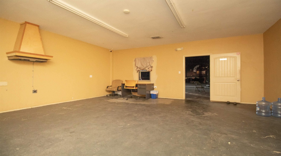 5023 S U.S. Hwy 83, FALCON, Texas 78564, 1 Bedroom Bedrooms, 51 Rooms Rooms,4 BathroomsBathrooms,Commercial/industrial,For Rent,5023 S U.S. Hwy 83,20261295