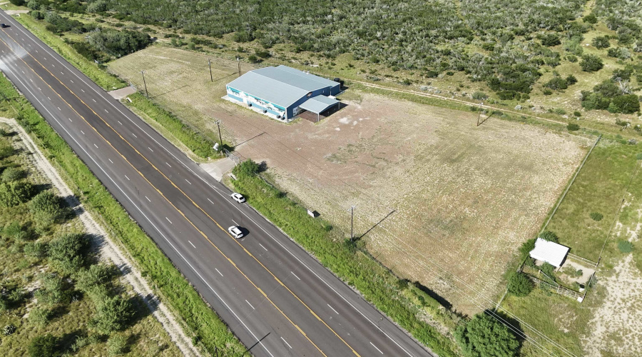 5023 S U.S. Hwy 83, FALCON, Texas 78564, 1 Bedroom Bedrooms, 51 Rooms Rooms,4 BathroomsBathrooms,Commercial/industrial,For Rent,5023 S U.S. Hwy 83,20261295