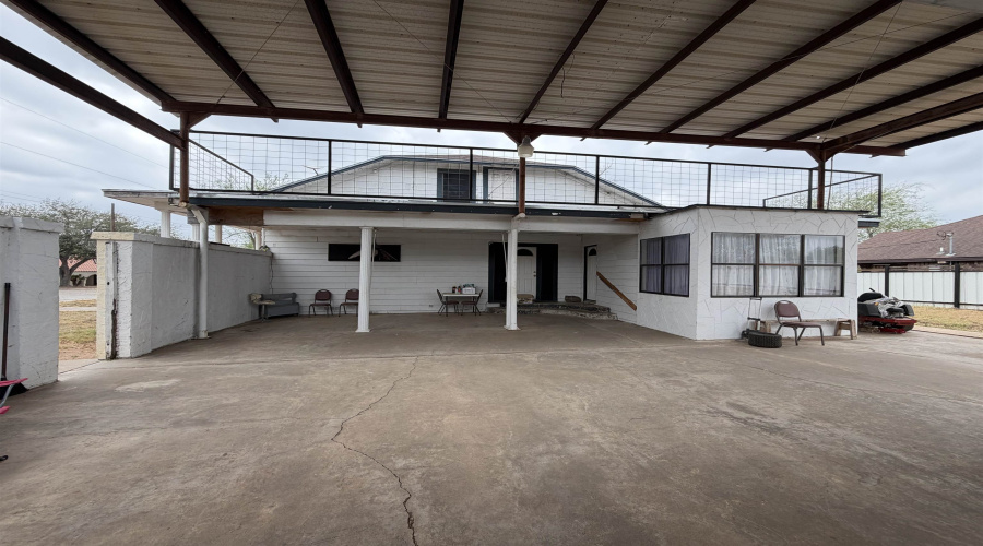 1302 West Lucille, Hebbronville, Texas 78361, 4 Bedrooms Bedrooms, 7 Rooms Rooms,2 BathroomsBathrooms,Residential,For Sale,1302 West Lucille,20261291