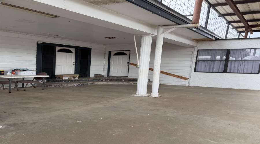 1302 West Lucille, Hebbronville, Texas 78361, 4 Bedrooms Bedrooms, 7 Rooms Rooms,2 BathroomsBathrooms,Residential,For Sale,1302 West Lucille,20261291