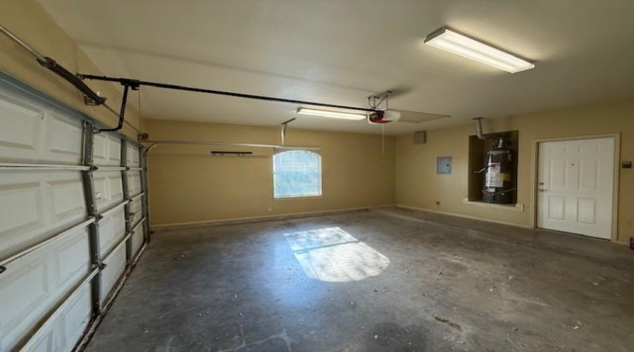 2912 Sundance Lp, Laredo, Texas 78045-8481, 3 Bedrooms Bedrooms, 6 Rooms Rooms,2 BathroomsBathrooms,Residential,For Rent,2912 Sundance Lp,20261292