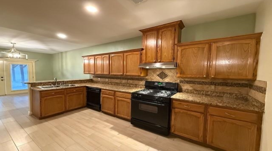 2912 Sundance Lp, Laredo, Texas 78045-8481, 3 Bedrooms Bedrooms, 6 Rooms Rooms,2 BathroomsBathrooms,Residential,For Rent,2912 Sundance Lp,20261292