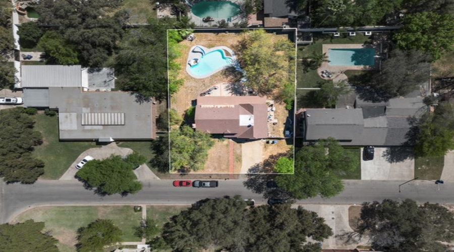 509 Surrey Rd, Laredo, Texas 78041, 4 Bedrooms Bedrooms, 8 Rooms Rooms,2 BathroomsBathrooms,Residential,For Sale,509 Surrey Rd,20261293