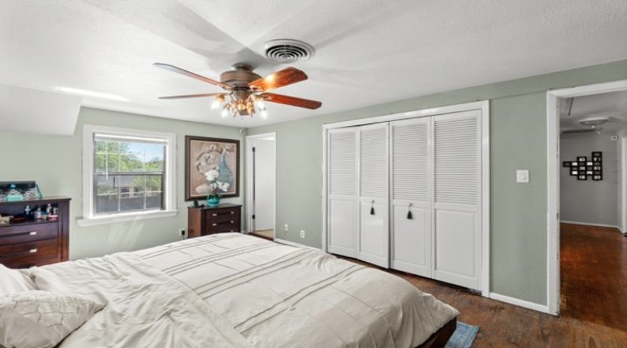 509 Surrey Rd, Laredo, Texas 78041, 4 Bedrooms Bedrooms, 8 Rooms Rooms,2 BathroomsBathrooms,Residential,For Sale,509 Surrey Rd,20261293