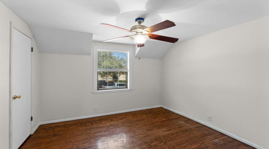 509 Surrey Rd, Laredo, Texas 78041, 4 Bedrooms Bedrooms, 8 Rooms Rooms,2 BathroomsBathrooms,Residential,For Sale,509 Surrey Rd,20261293