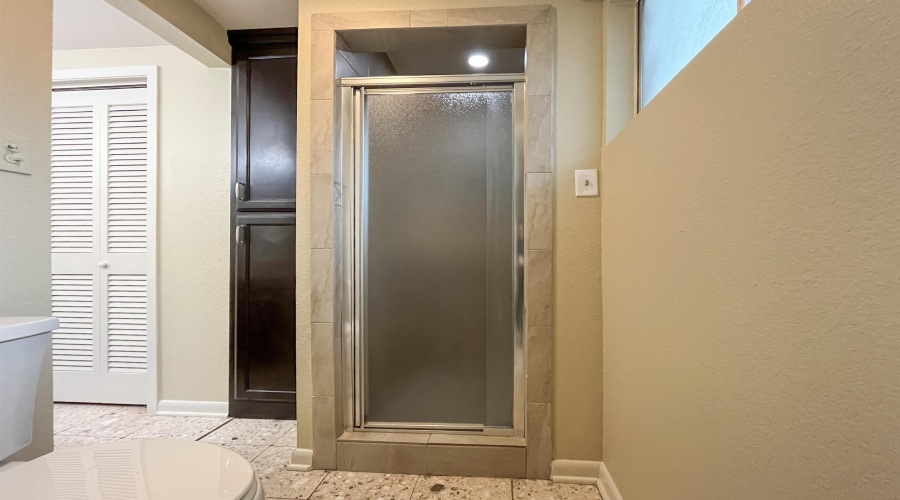 2504 Clark Blvd, Laredo, Texas 78043, 3 Bedrooms Bedrooms, 7 Rooms Rooms,2 BathroomsBathrooms,Residential,For Rent,2504 Clark Blvd,20261296