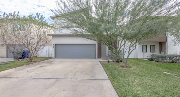 423 Deer Path Loop, Laredo, Texas 78045, 4 Bedrooms Bedrooms, 7 Rooms Rooms,2 BathroomsBathrooms,Residential,For Rent,423 Deer Path Loop,20261297