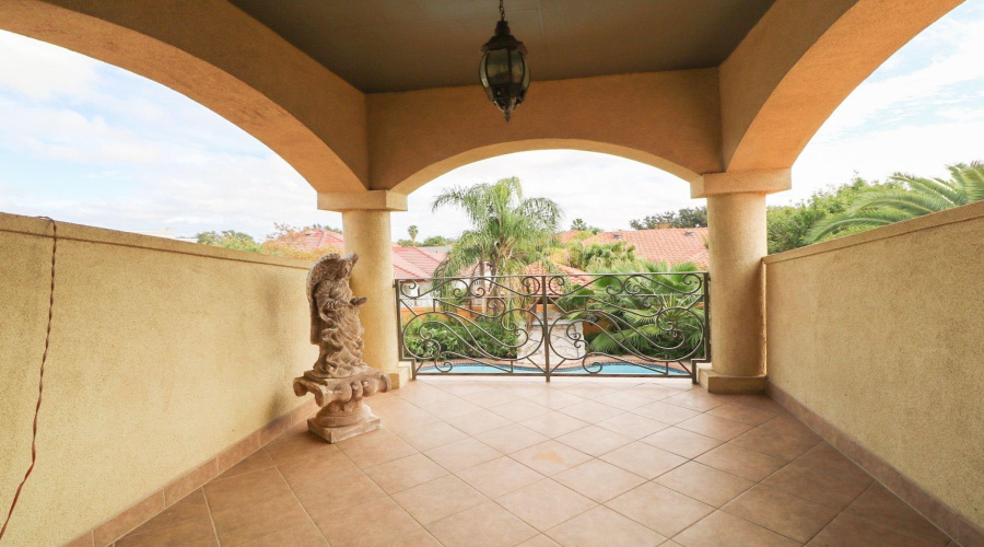 208 Crater Lake Dr, LAREDO, Texas 78041, 4 Bedrooms Bedrooms, 11 Rooms Rooms,4 BathroomsBathrooms,Residential,For Sale,208 Crater Lake Dr,20261299